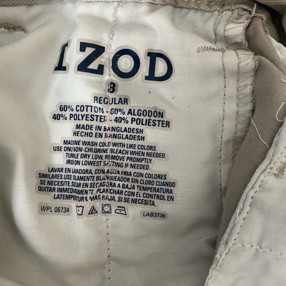 IZOD UNIFORM BOYS SHORTS - Picture 3 of 3